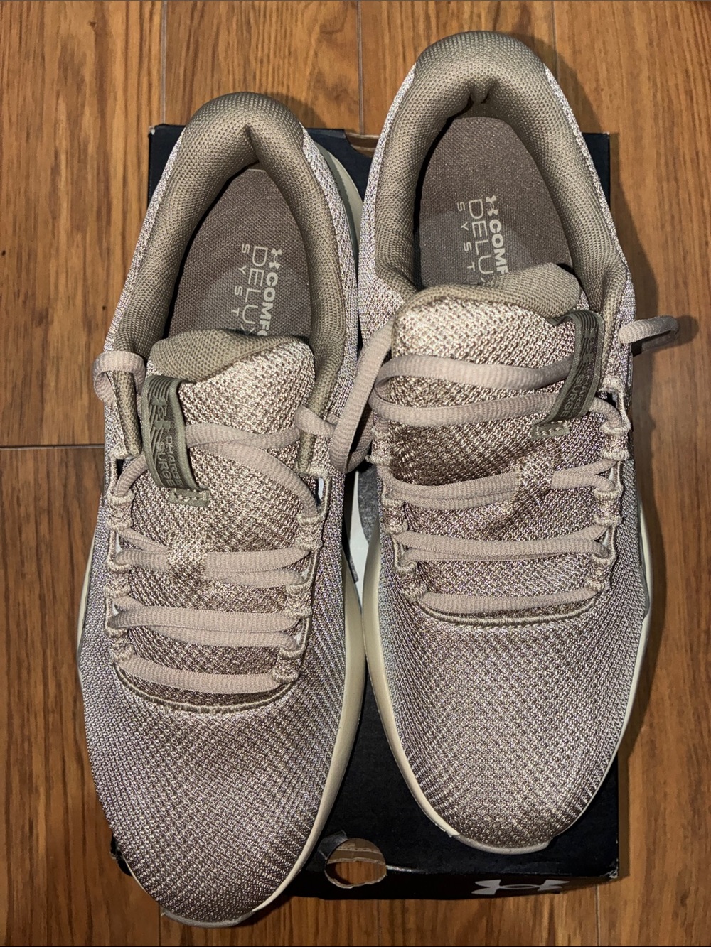 Under Armour Men’s Beige Knit Running Sneakers